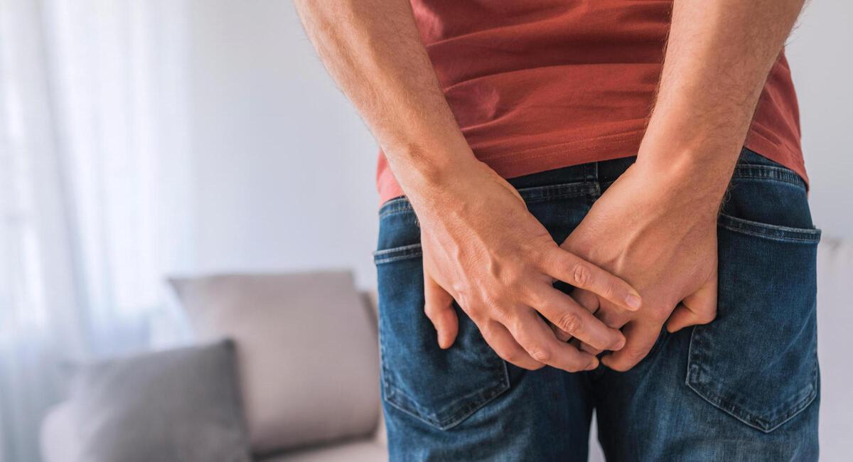 أعراض كيس الشعر في المؤخرة